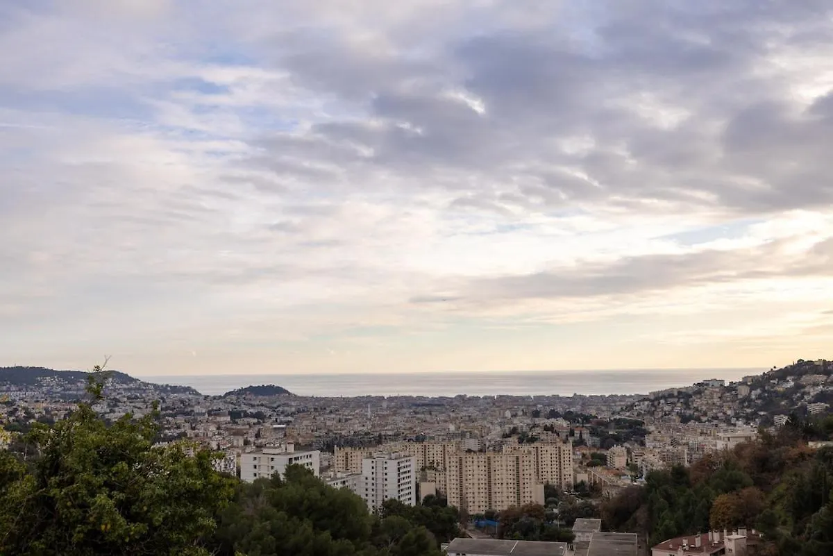 Διαμέρισμα Appartement Avec Vue Mer, Terrasse Privee Et Piscine Νίκαια