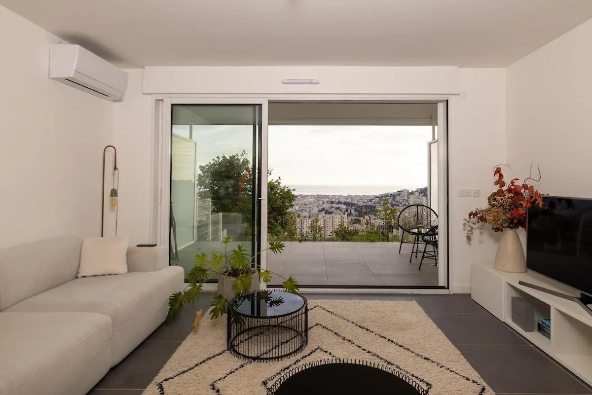 Appartement Avec Vue Mer, Terrasse Privee Et Piscine Nice